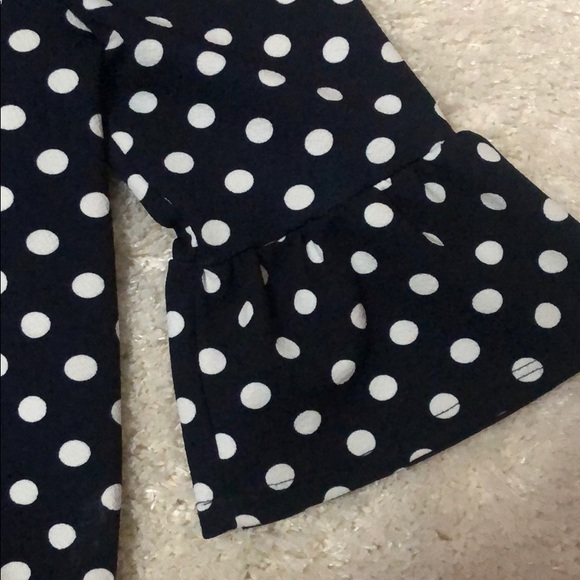 Polka dot top with bell sleeves - Picture 2 of 5